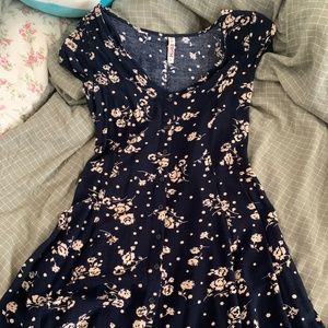 DARK BLUE/BLACK FLORAL DRESS